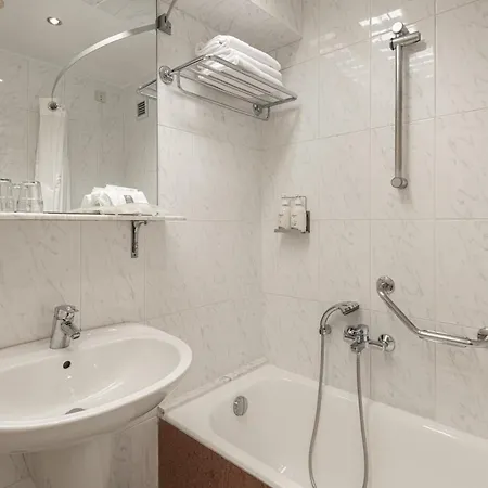 Holiday Inn Thessaloniki By Ihg Exterior foto