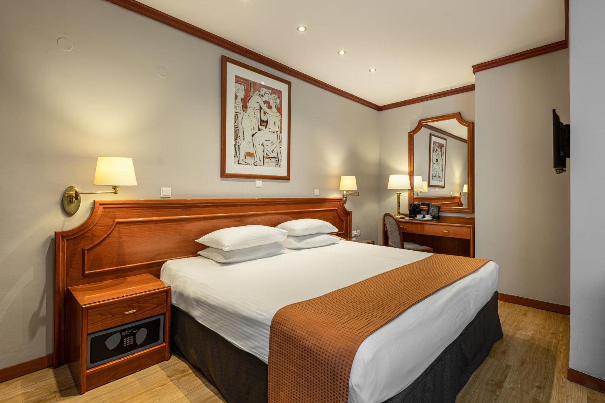 By Ihg Otel